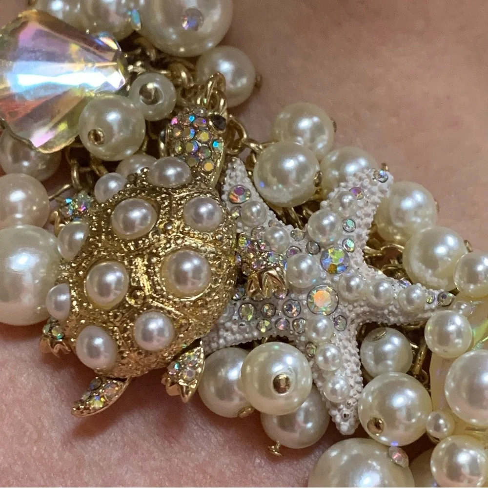 BETSEY JOHNSON Pearl Shell STATEMENT NECKLACE! AB Crystals Turtle Mermaid Gold - Picture 5 of 11